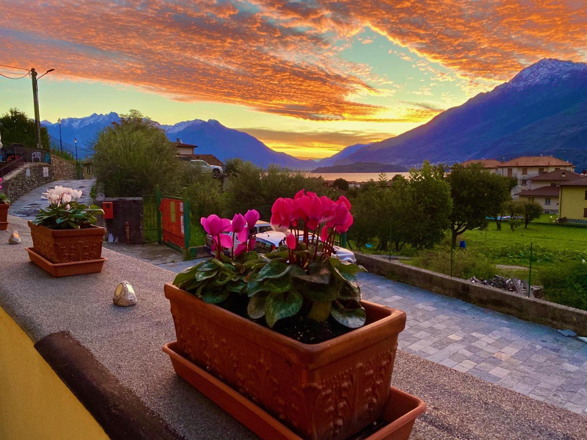 Casa Carmen Apartment Lake Como Dongo Esterno foto